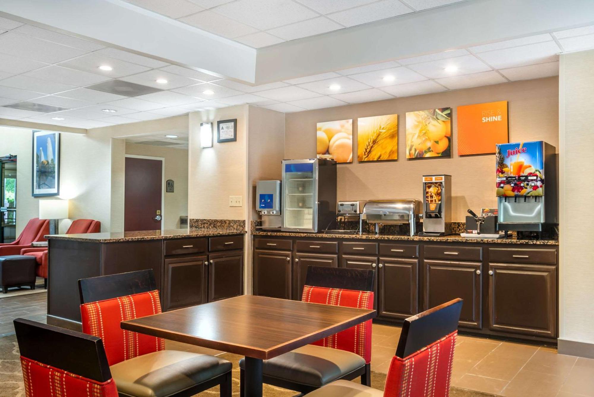 קורנליוס Comfort Inn & Suites Lake Norman מראה חיצוני תמונה