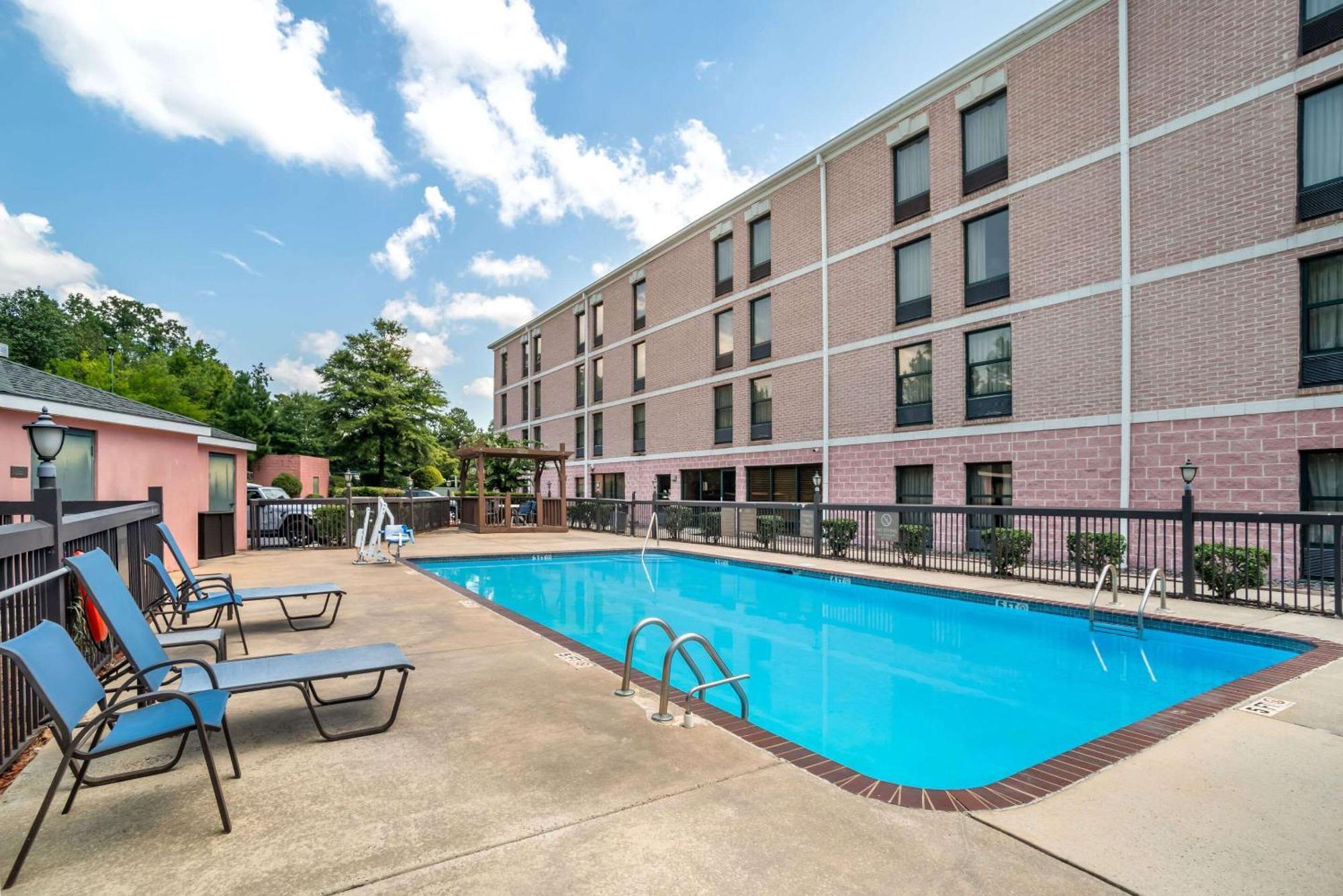 קורנליוס Comfort Inn & Suites Lake Norman מראה חיצוני תמונה