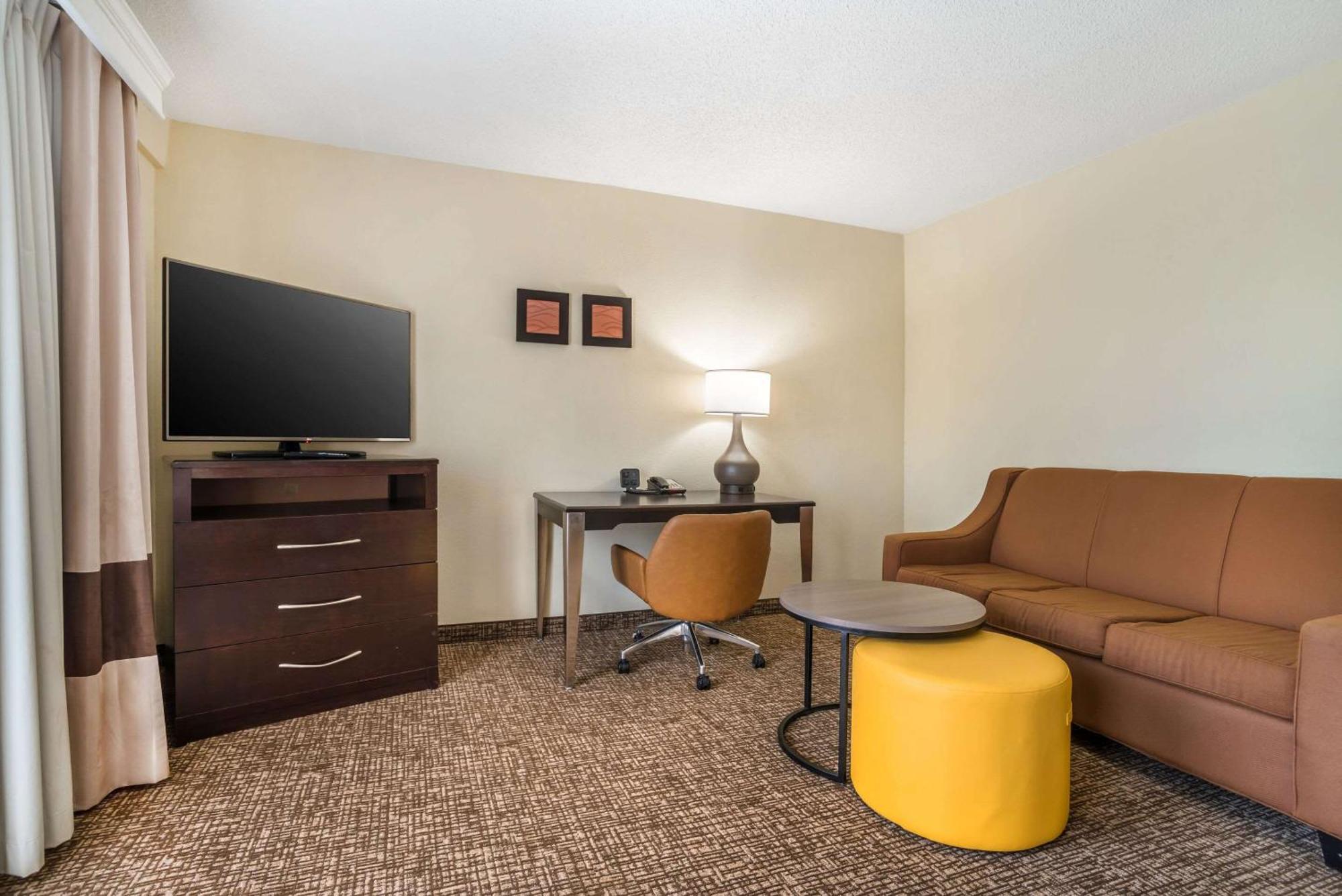 קורנליוס Comfort Inn & Suites Lake Norman מראה חיצוני תמונה
