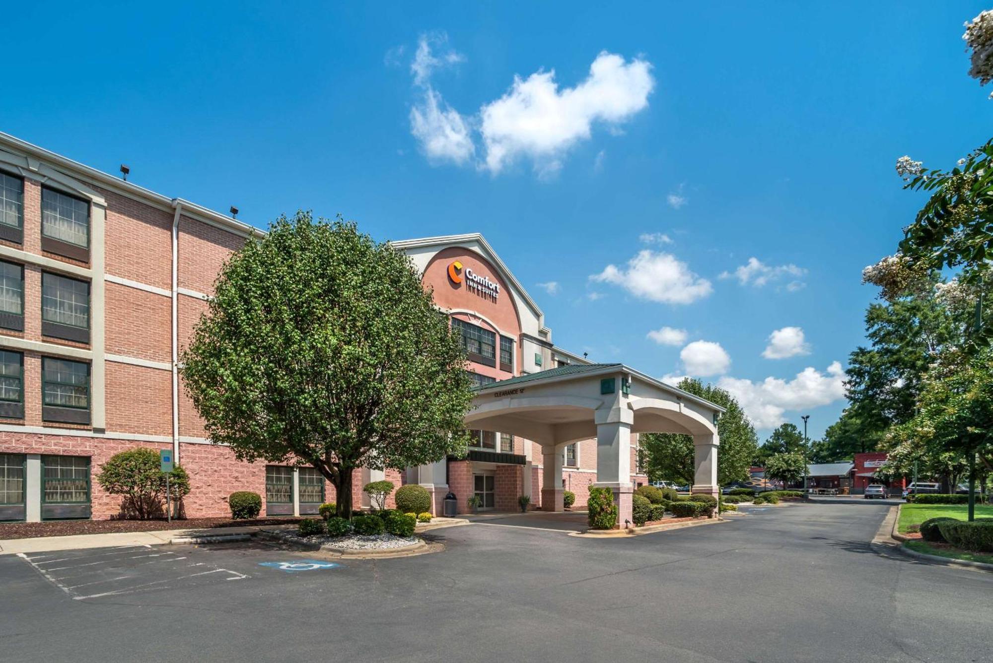 קורנליוס Comfort Inn & Suites Lake Norman מראה חיצוני תמונה