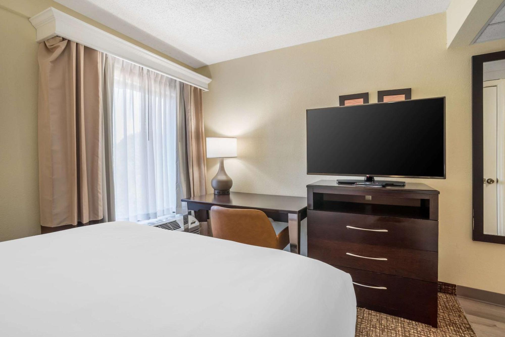 קורנליוס Comfort Inn & Suites Lake Norman מראה חיצוני תמונה