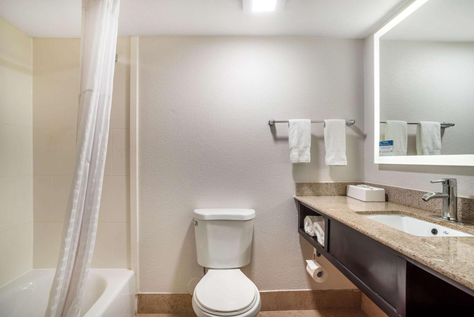 קורנליוס Comfort Inn & Suites Lake Norman מראה חיצוני תמונה