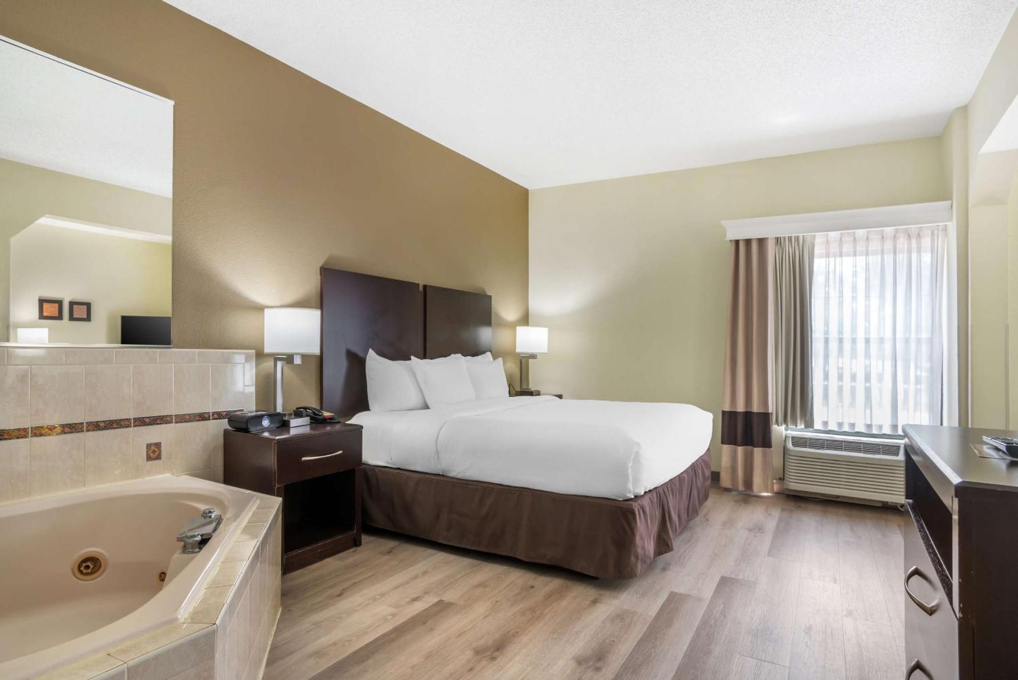 קורנליוס Comfort Inn & Suites Lake Norman מראה חיצוני תמונה
