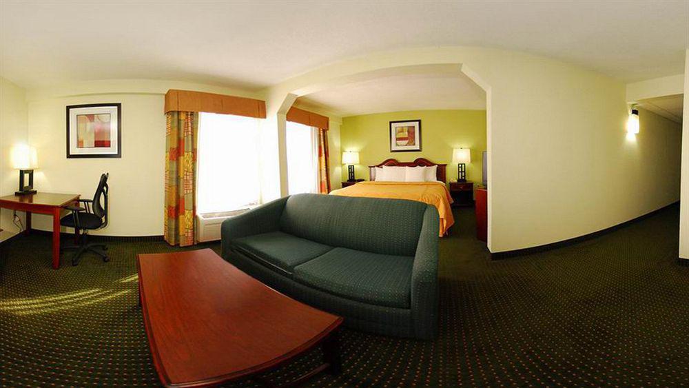 קורנליוס Comfort Inn & Suites Lake Norman מראה חיצוני תמונה