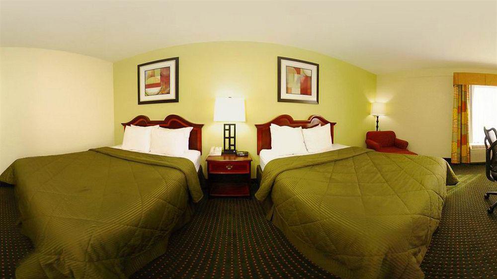 קורנליוס Comfort Inn & Suites Lake Norman מראה חיצוני תמונה
